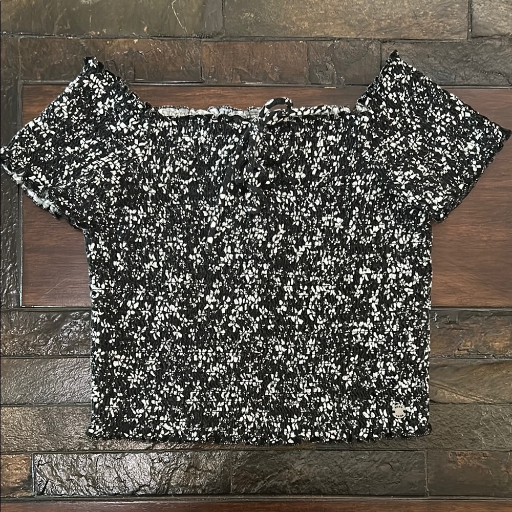 Roxy Black and White Off-Shoulder Top